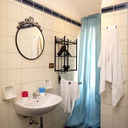 Guest house Coral